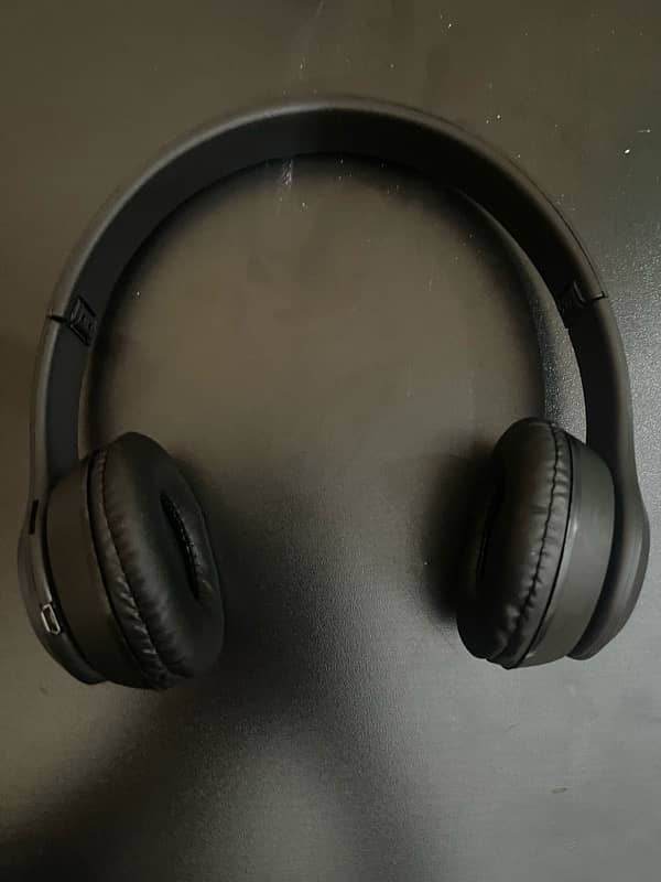 P47 HEADPHONE WITH BOX 1