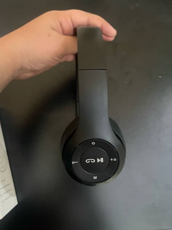 P47 HEADPHONE WITH BOX 2