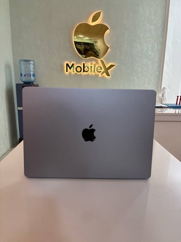 Macbook Air M2 15 inches 1