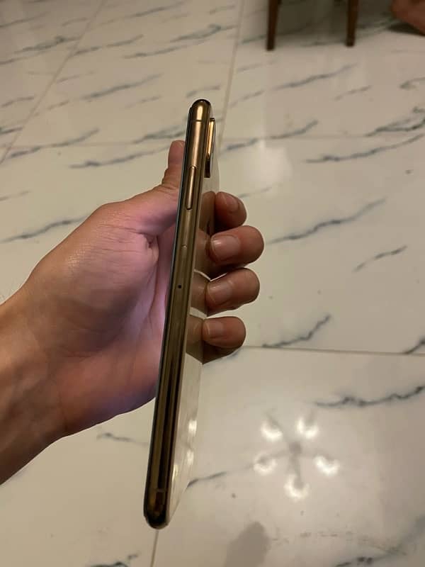 iphone xs max 256 gb 4