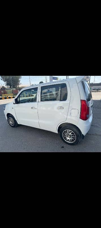 Suzuki Wagon R 2017 8