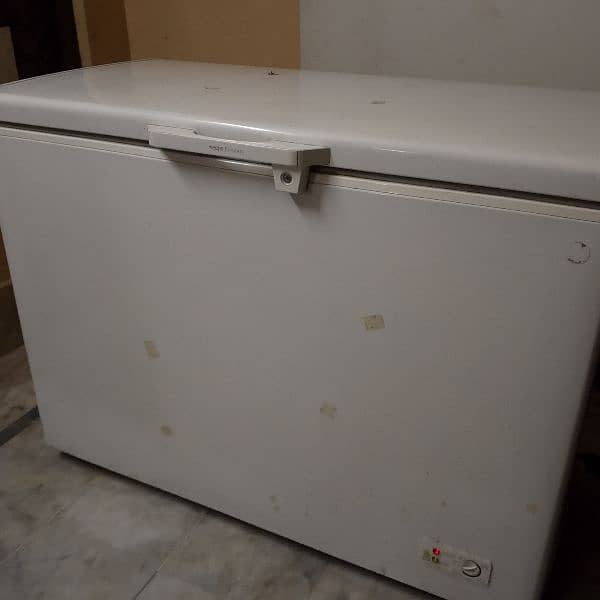 Pel Deepfreezer 15 cbft 2