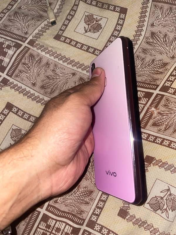 vivo y17 1