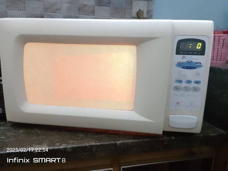 Dawlance Microwave Oven 36 liter capcity 0