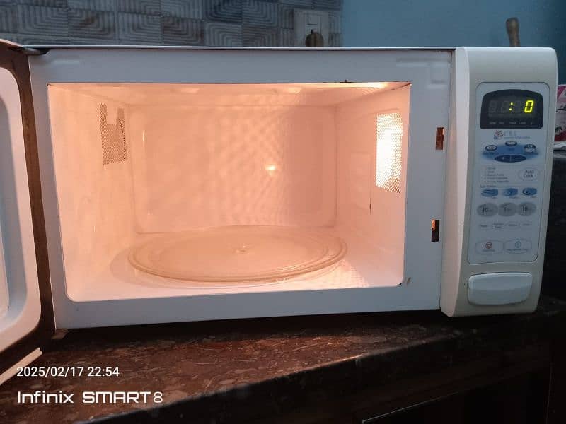 Dawlance Microwave Oven 36 liter capcity 1