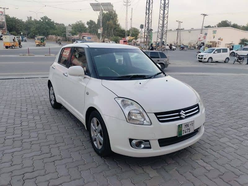 Suzuki Swift 2012 1