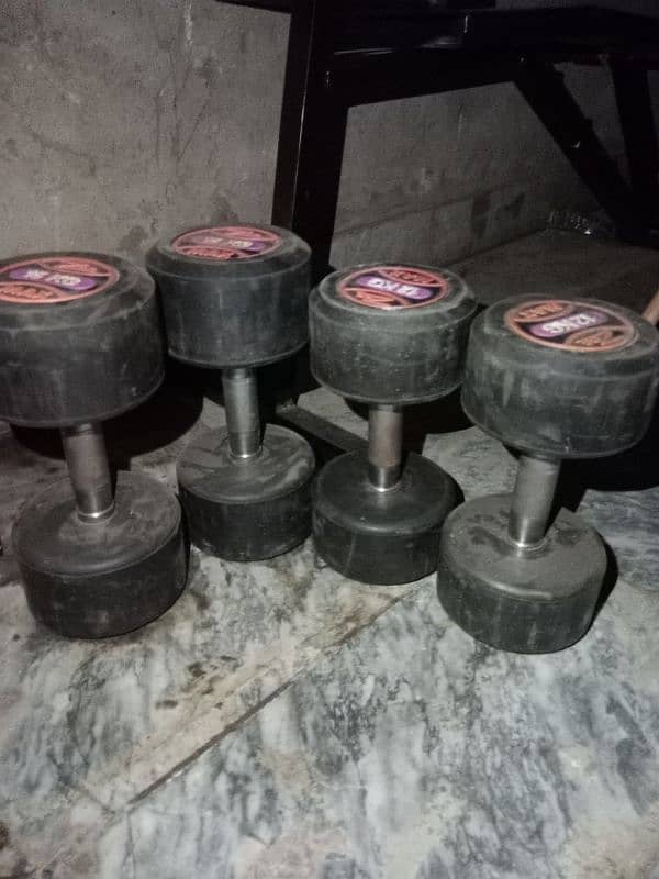 dumbbells for sell only one month used 2