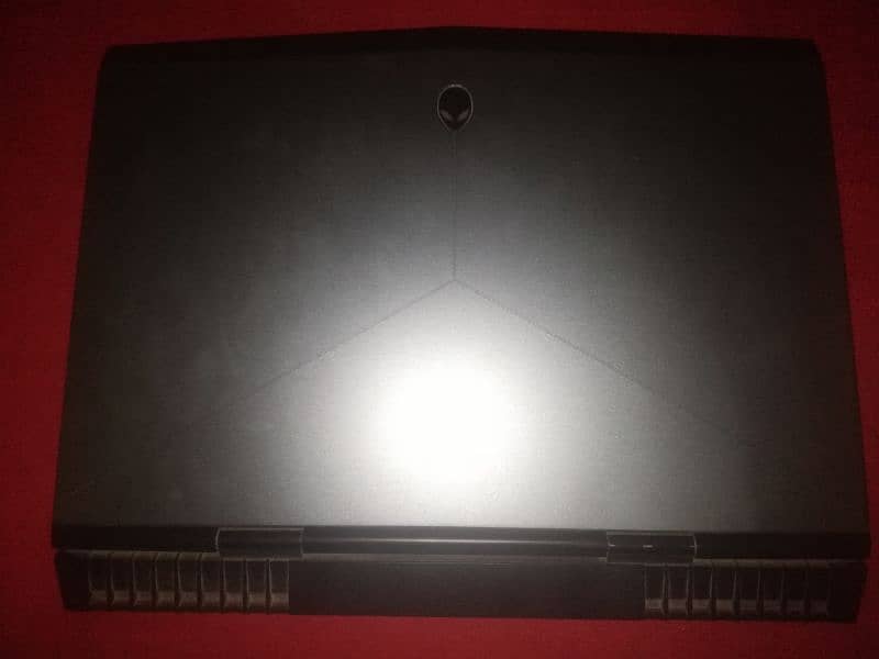 Alienware 17 r4 0