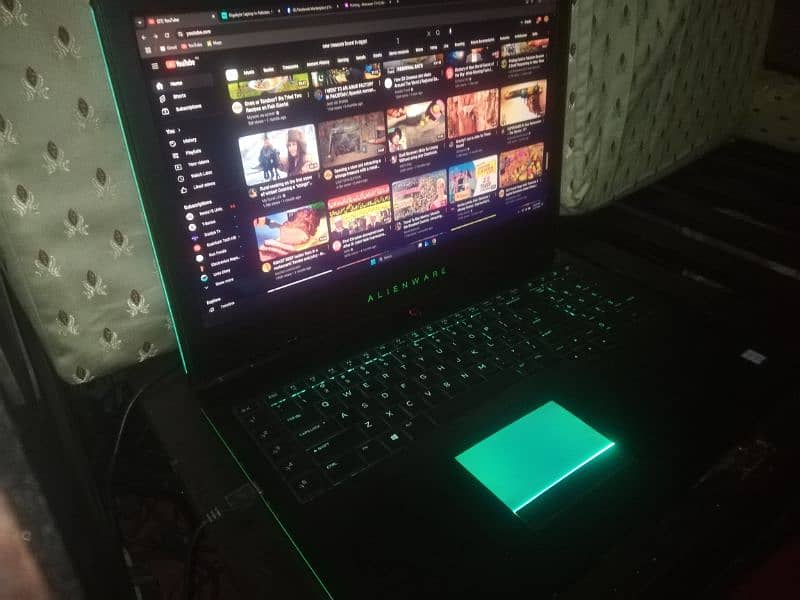 Alienware 17 r4 10