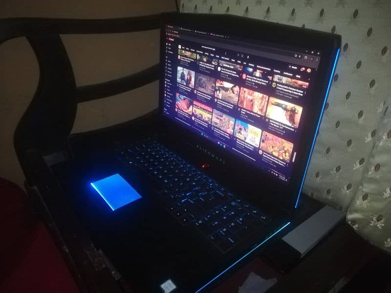 Alienware 17 r4 11