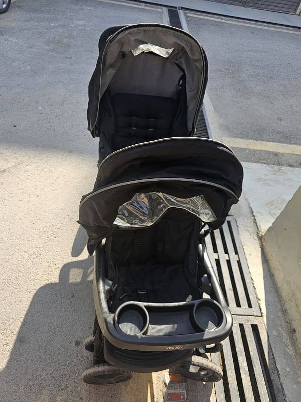 Graco Double pram , very good condition 1