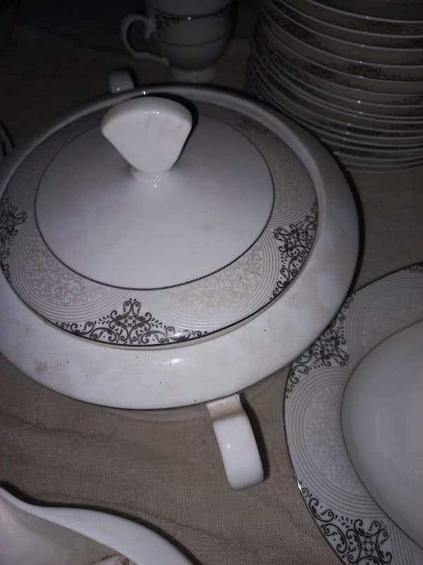 Dinner Set 2