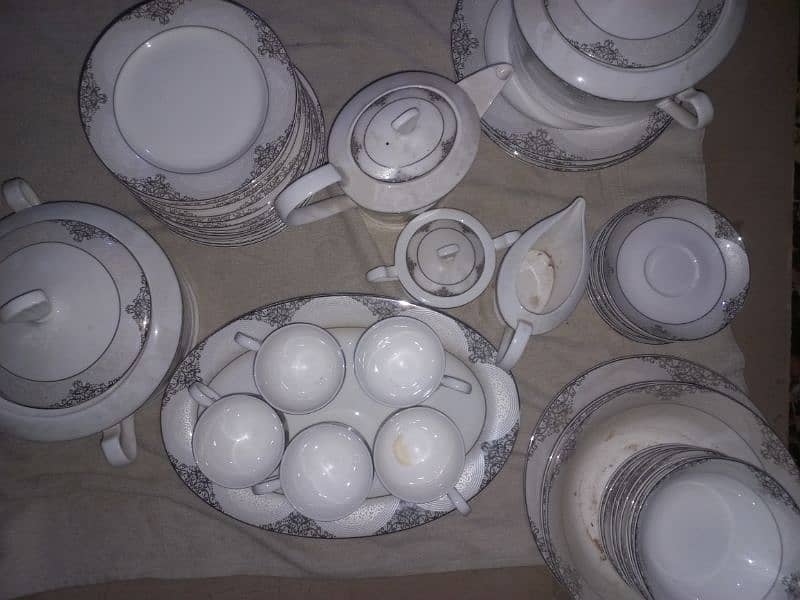 Dinner Set 5