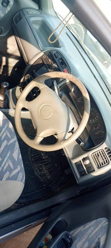 Suzuki Baleno 2003 4