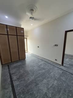 Family flats available for rent pak Arab society