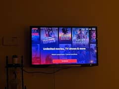 Sony KLV-32R402A LED TV with Smart Box for Sale!