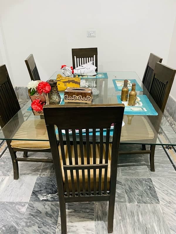 6 person dining table for sale 3