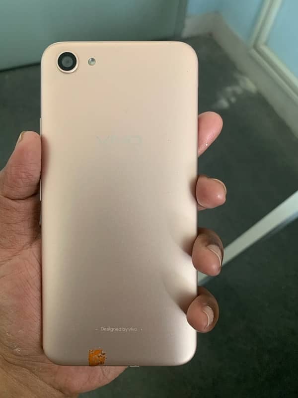 vivo Y81s 3