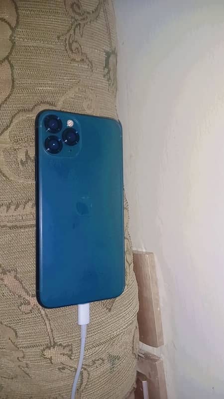 iPhone 11pro dual physical pta  256 gb 82baterry health 4