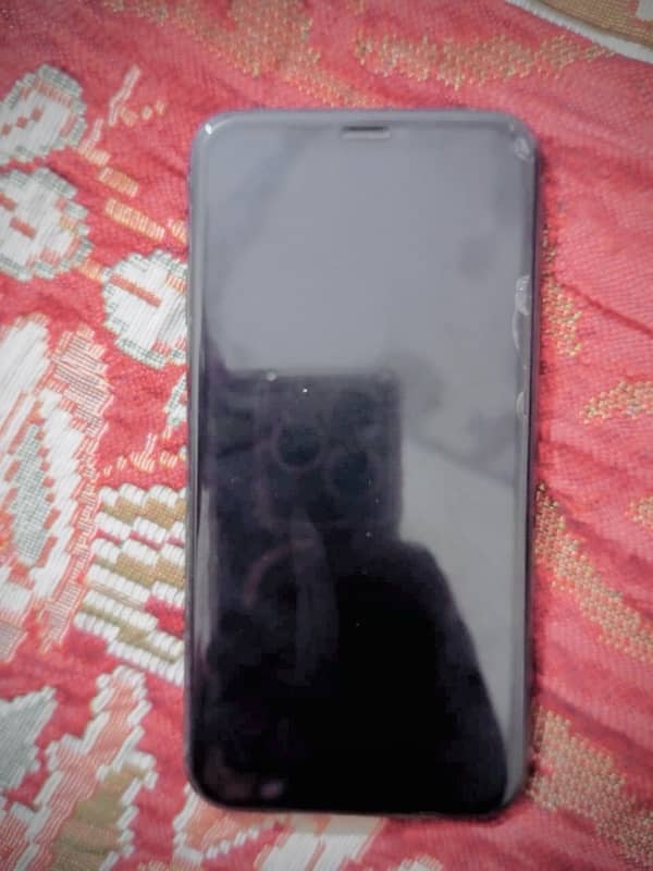 iPhone 11pro dual physical pta  256 gb 82baterry health 6