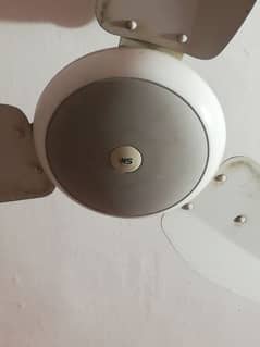 SK Celing fan in good condition reasonable rate