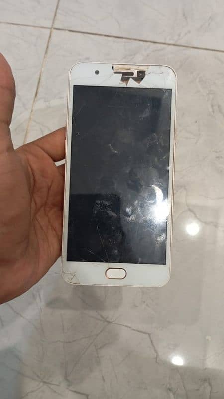 OPPO F1s mobile for sale 4/64 gb 7