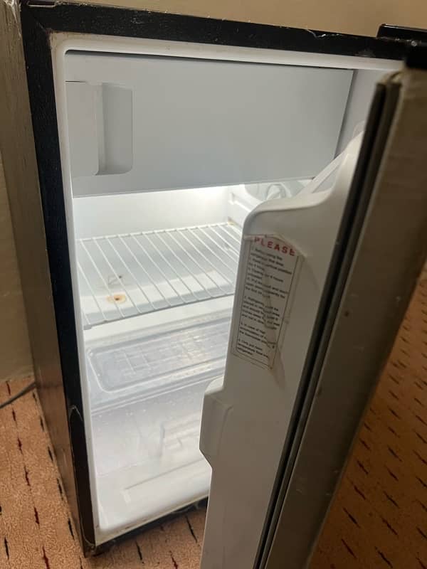 REF 9101 ND R (Silver Black) Single Door Refrigerator 1