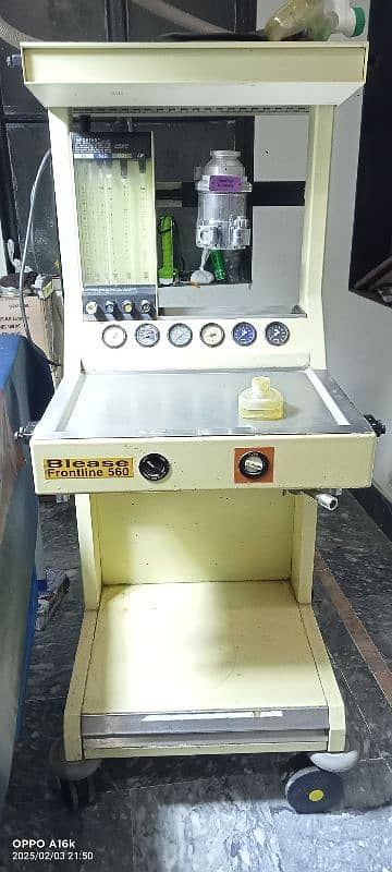 Anesthetic Gas machine 8