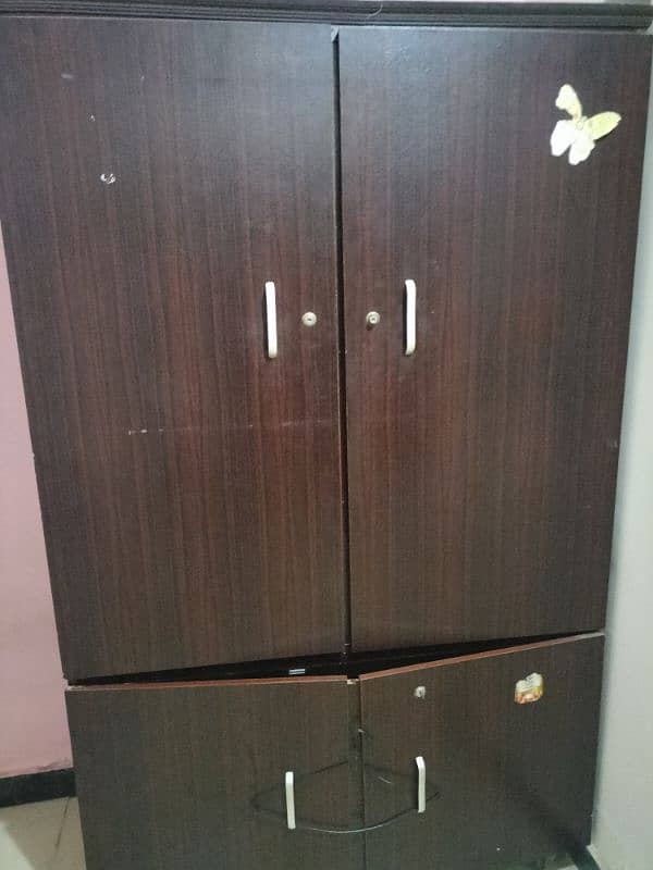 wardrobe used 0