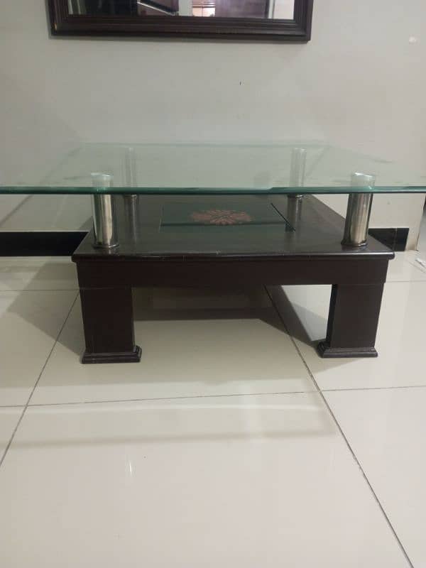 A very elegant centre table is for sale urgently 2