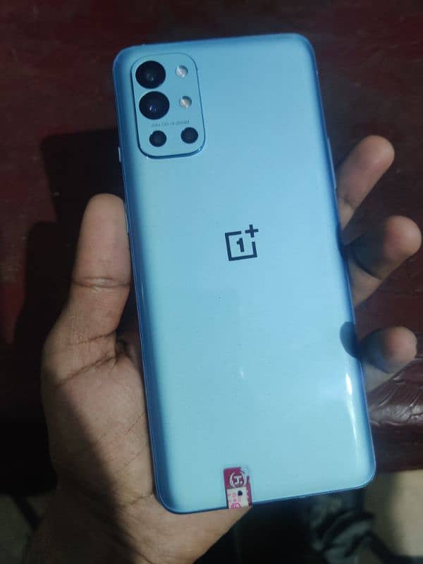 OnePlus 9r original 10 by 10 condition with 65W ultra fast Charger 0