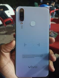 Vivo y17