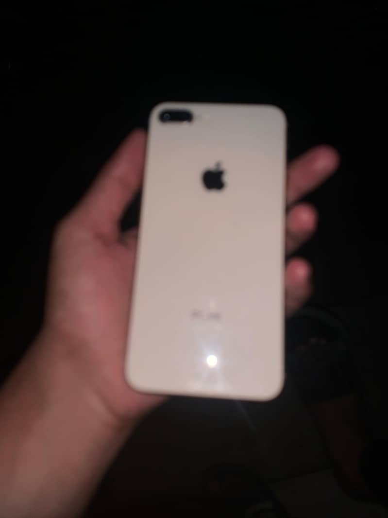 Apple iPhone 8 Plus 64 gb 3