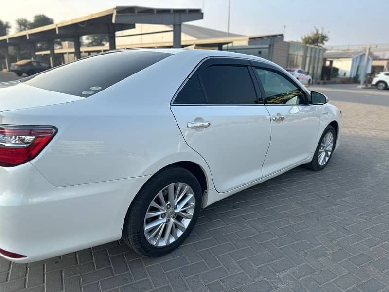 Toyota Camry 2015 5