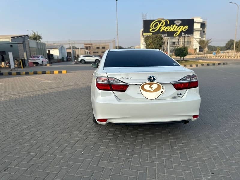 Toyota Camry 2015 6