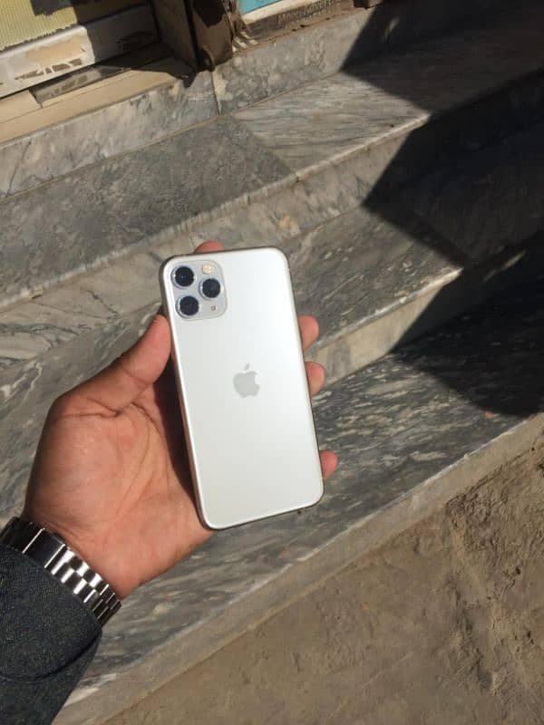 Iphone 11pro Pta approved 2