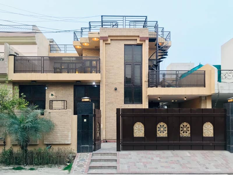 10 Marla Bungalow For Rent J-Block DHA Phase 1 Lahore. 0