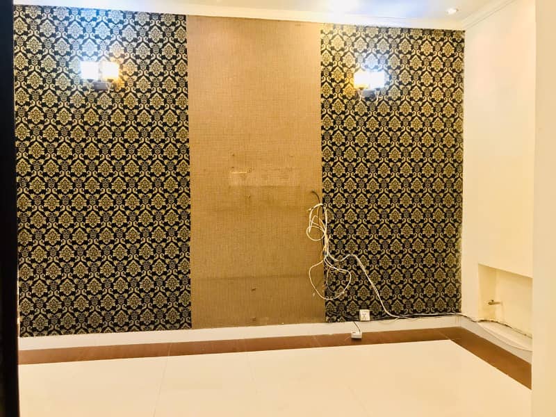 10 Marla Bungalow For Rent J-Block DHA Phase 1 Lahore. 19