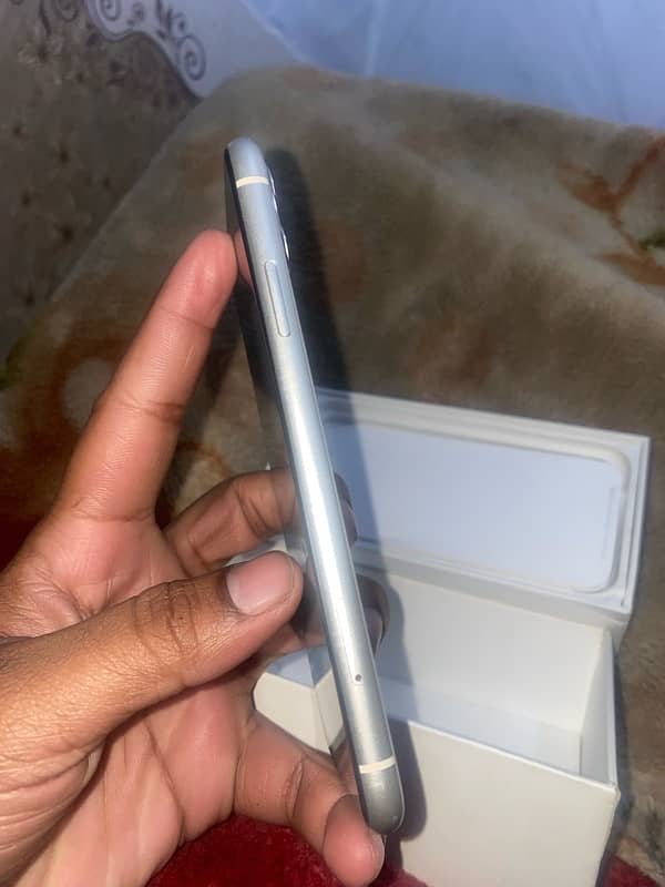 iphone 11 64 gb single sim pta approved 3