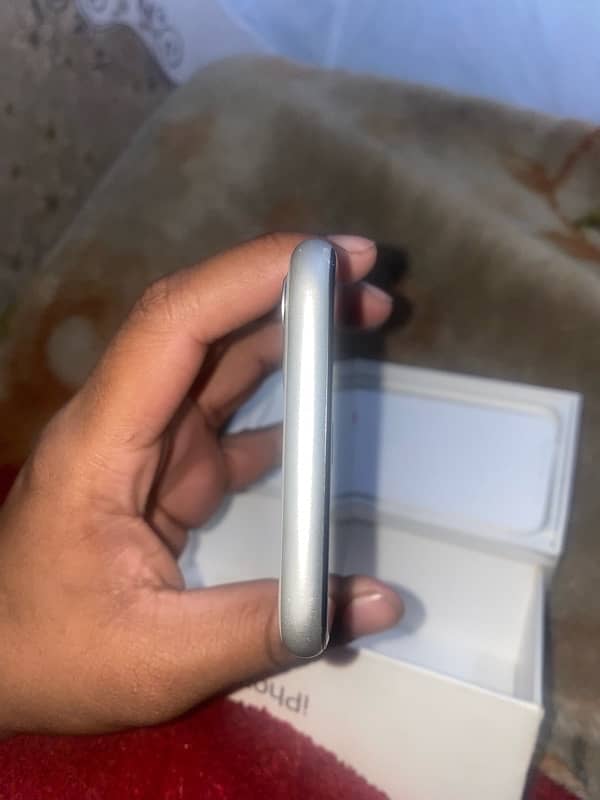 iphone 11 64 gb single sim pta approved 5