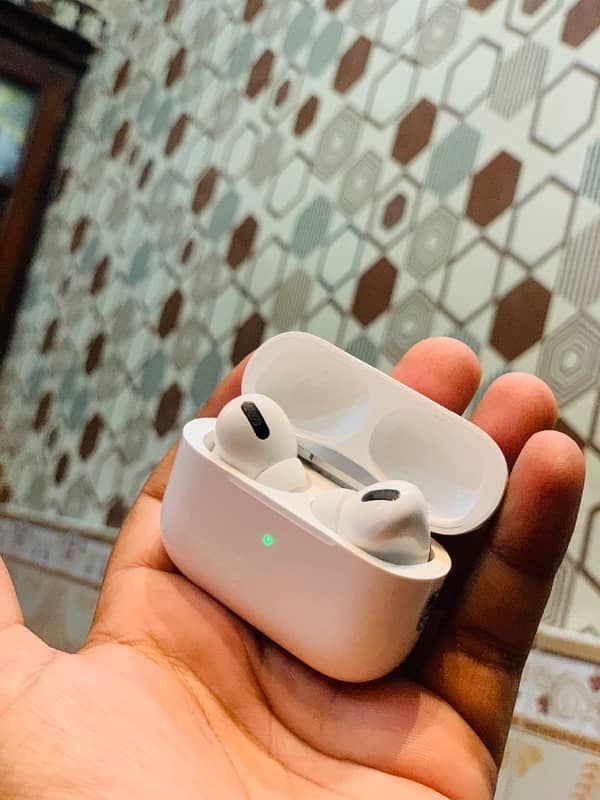 AIRPODS Pro 2nd GENRETION 1