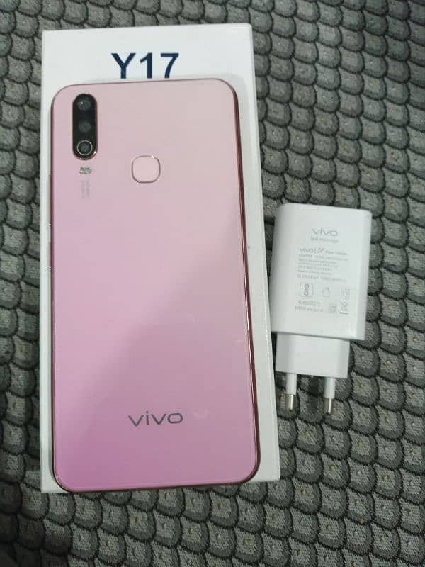 vivo y17 8/256 1