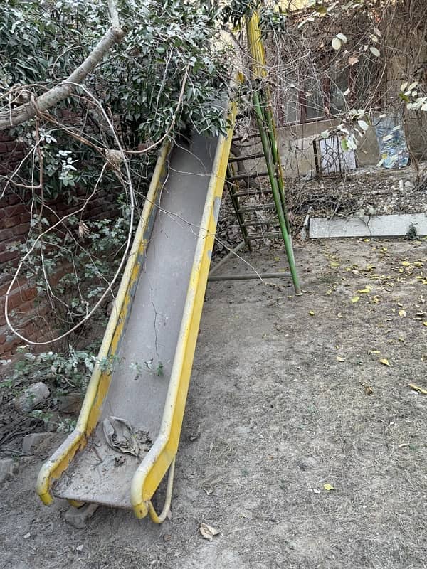 METAL SLIDE FOR SALE (1K/200) 5