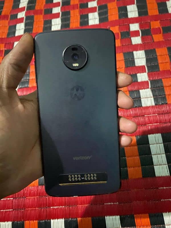 moto z4 0