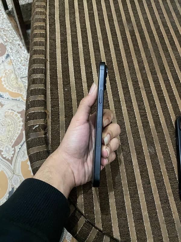 iphone 15 plus 1