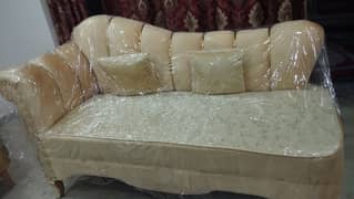 Dewan sofa