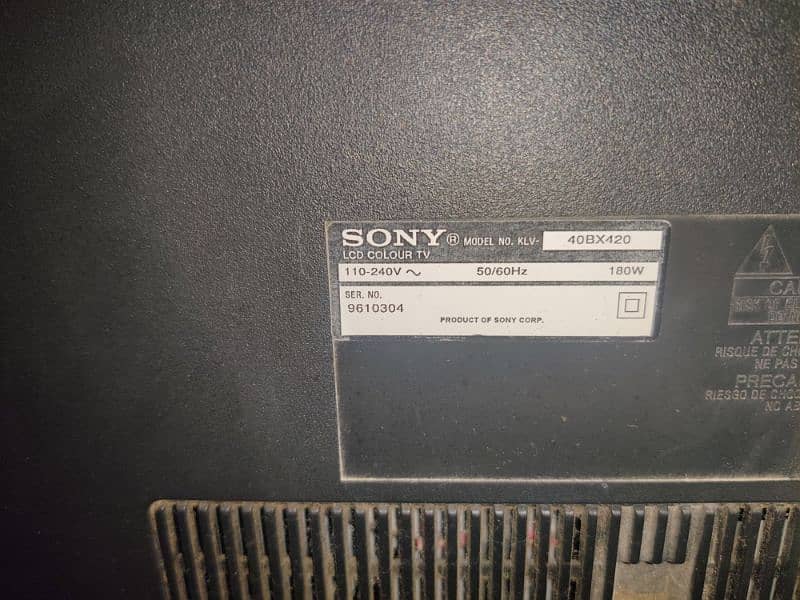 Sony bravo LCD, very good condition ,urgent sale kerni he 2