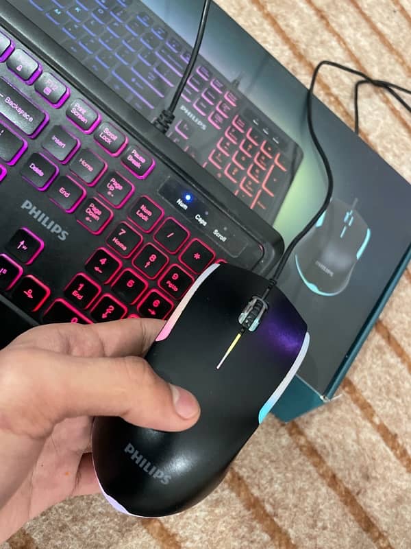 Philips Keyboard And Mouse Combo and Free Mouse Pad 1