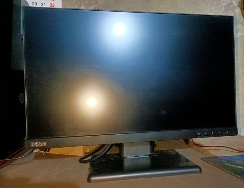 75hz 22 inch borderless Led. 1