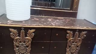 dressing table